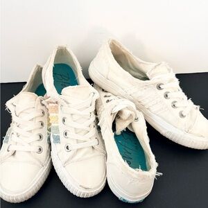 Blowfish Set of 2 White Canvas Sneakers 7.5